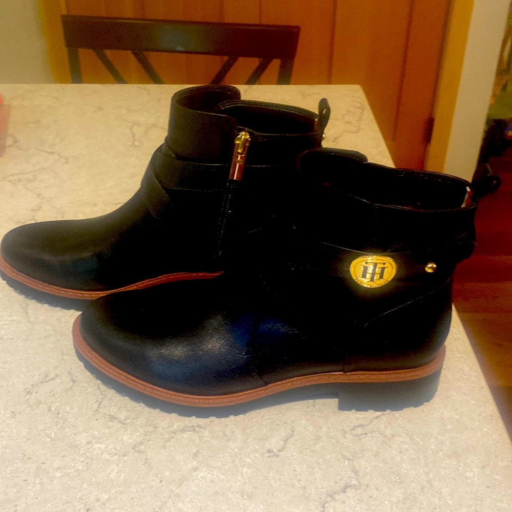 Tommy Hilfilger Black Booties